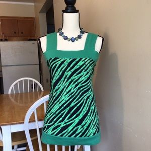 GET CUTIE. Green & Black Bamboo Designs Shirt. Medium.